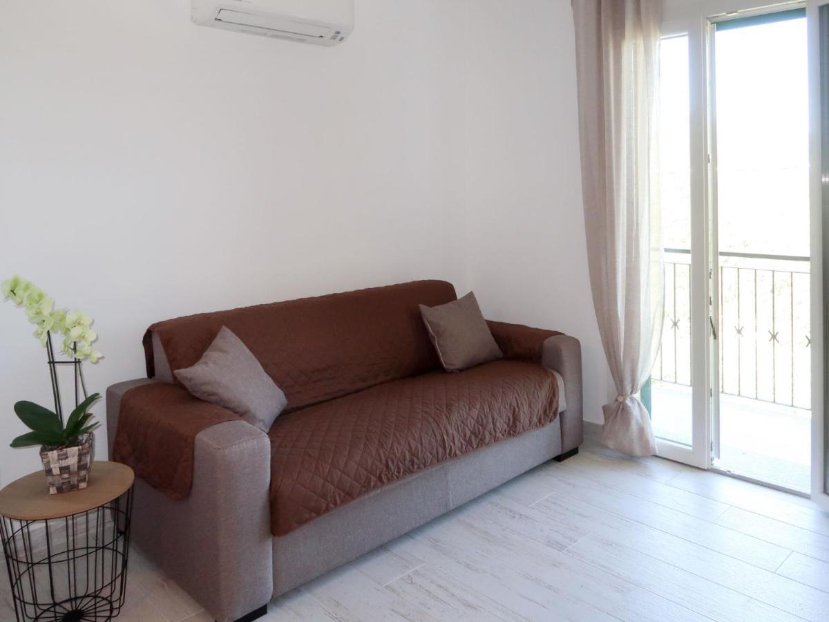 Apartment A Ca' Gialla - Aeg100 By Interhome Villanova d'Albenga Bagian luar foto